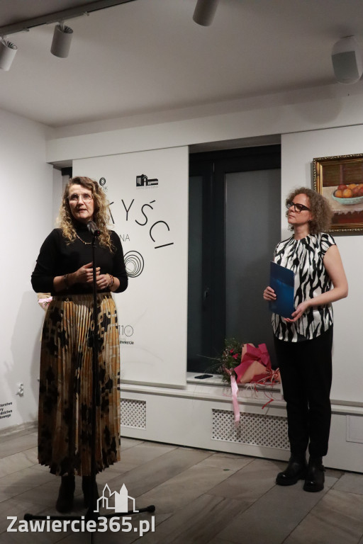 Fotorelacja: Wernisaż wystawy „Artyści na 110” w Zawierciu