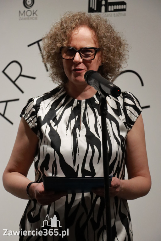 Fotorelacja: Wernisaż wystawy „Artyści na 110” w Zawierciu