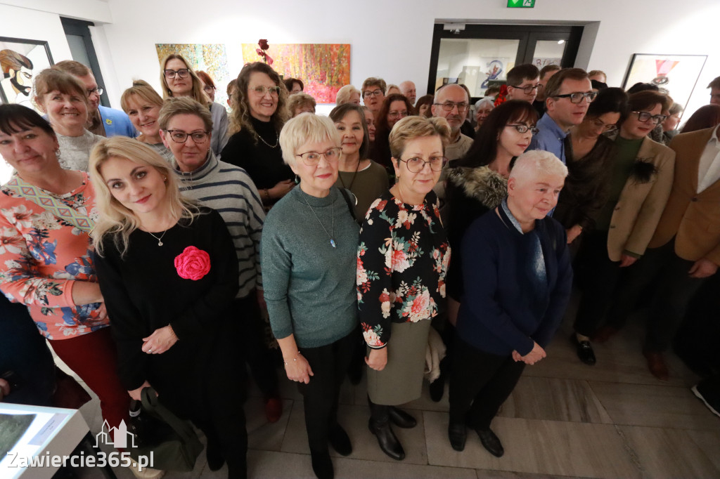 Fotorelacja: Wernisaż wystawy „Artyści na 110” w Zawierciu
