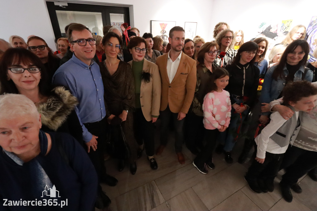 Fotorelacja: Wernisaż wystawy „Artyści na 110” w Zawierciu