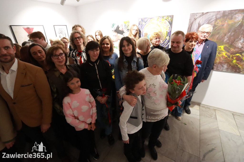 Fotorelacja: Wernisaż wystawy „Artyści na 110” w Zawierciu