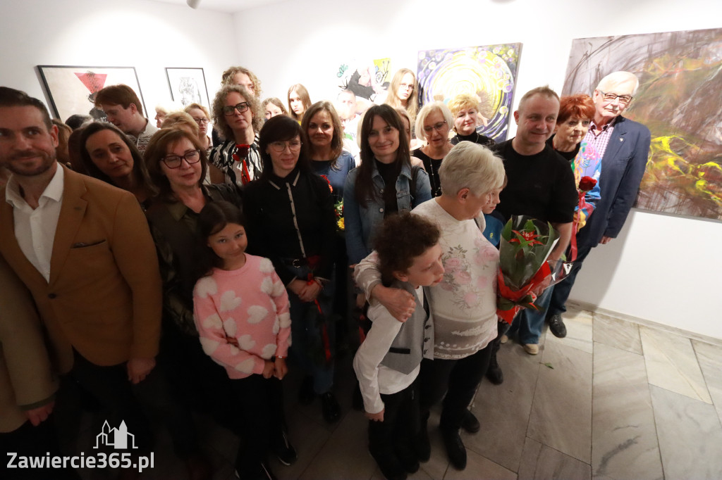 Fotorelacja: Wernisaż wystawy „Artyści na 110” w Zawierciu
