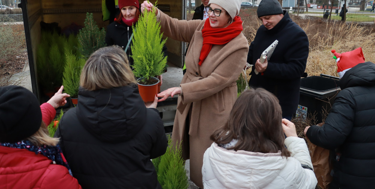 Fotorelacja: Świąteczna Eko-Wymiana - Jarmark Bożonarodzeniowy w Zawierciu