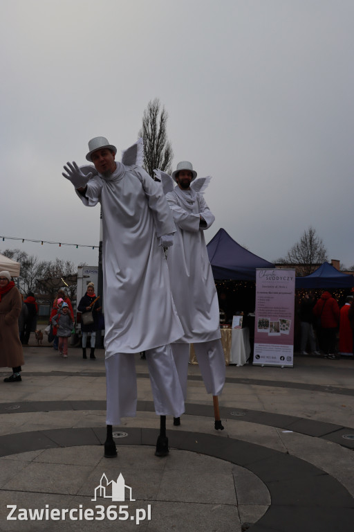 Fotorelacja: Świąteczna Eko-Wymiana - Jarmark Bożonarodzeniowy w Zawierciu