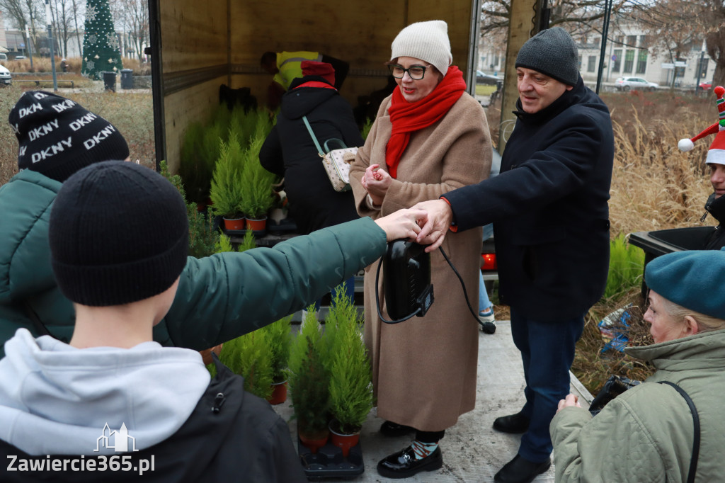 Fotorelacja: Świąteczna Eko-Wymiana - Jarmark Bożonarodzeniowy w Zawierciu