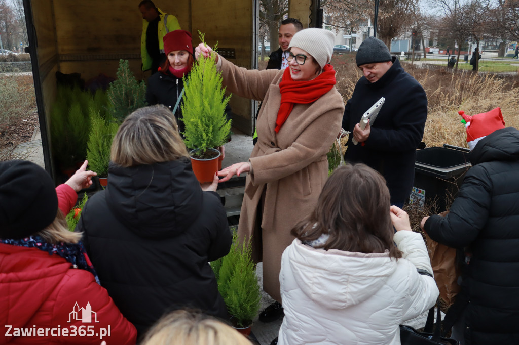 Fotorelacja: Świąteczna Eko-Wymiana - Jarmark Bożonarodzeniowy w Zawierciu