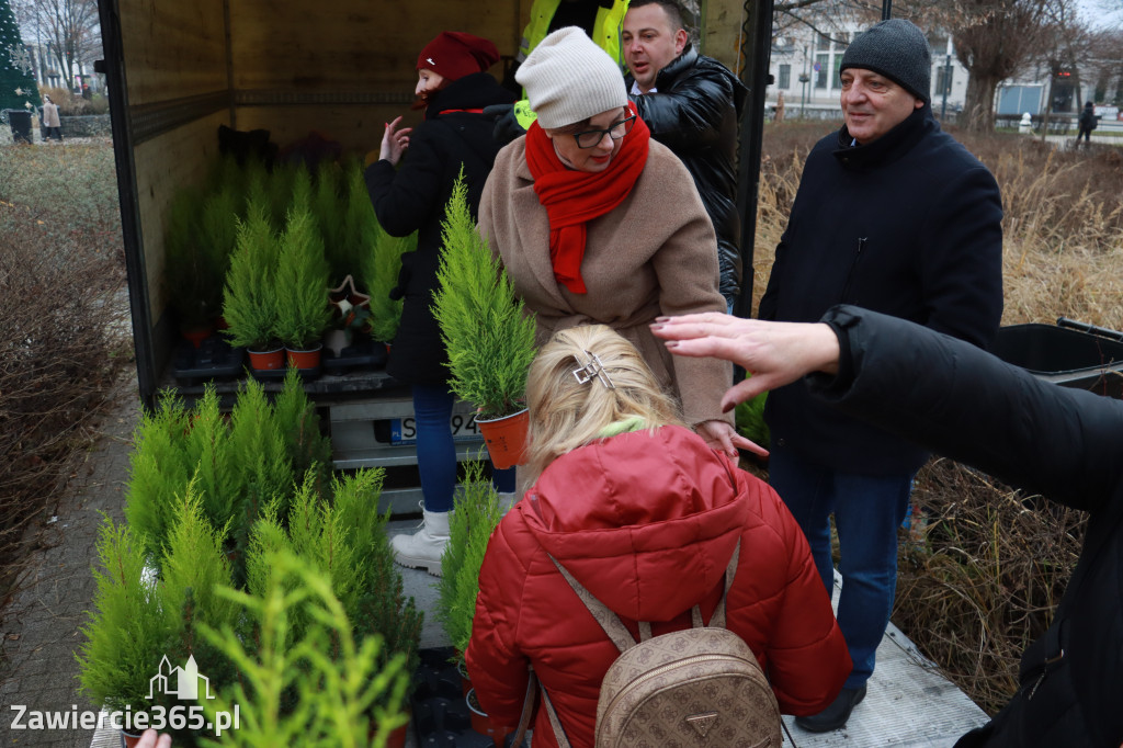 Fotorelacja: Świąteczna Eko-Wymiana - Jarmark Bożonarodzeniowy w Zawierciu