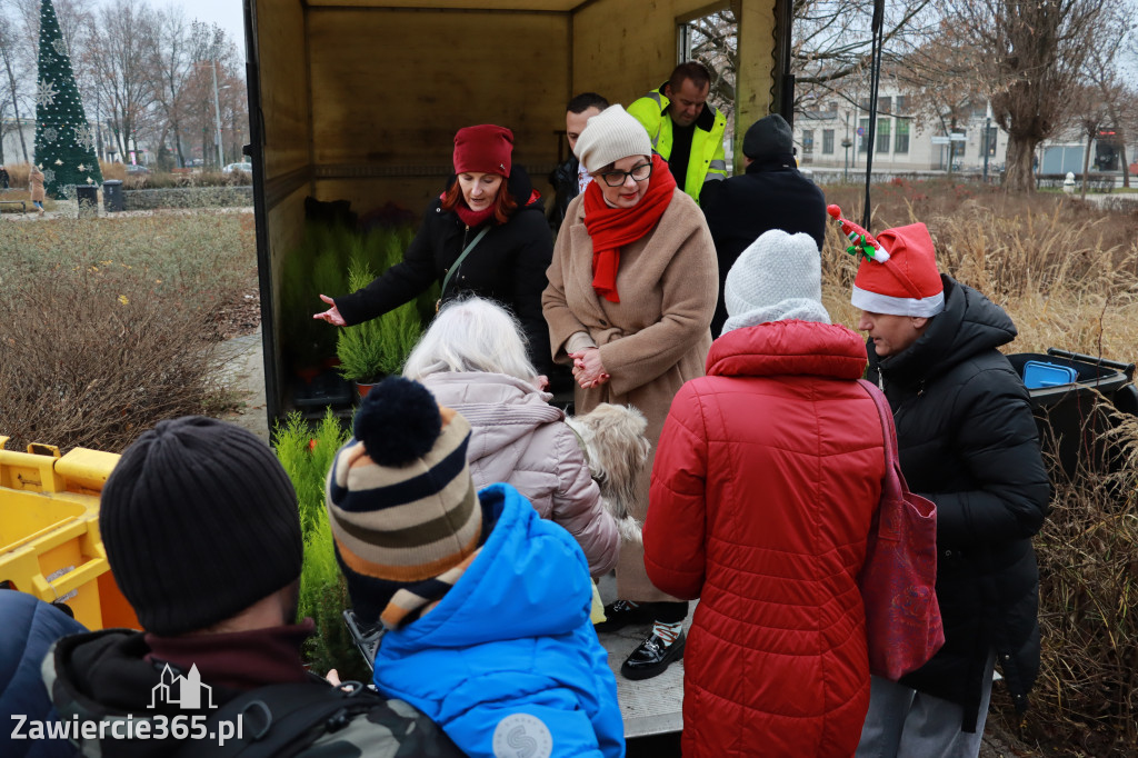 Fotorelacja: Świąteczna Eko-Wymiana - Jarmark Bożonarodzeniowy w Zawierciu