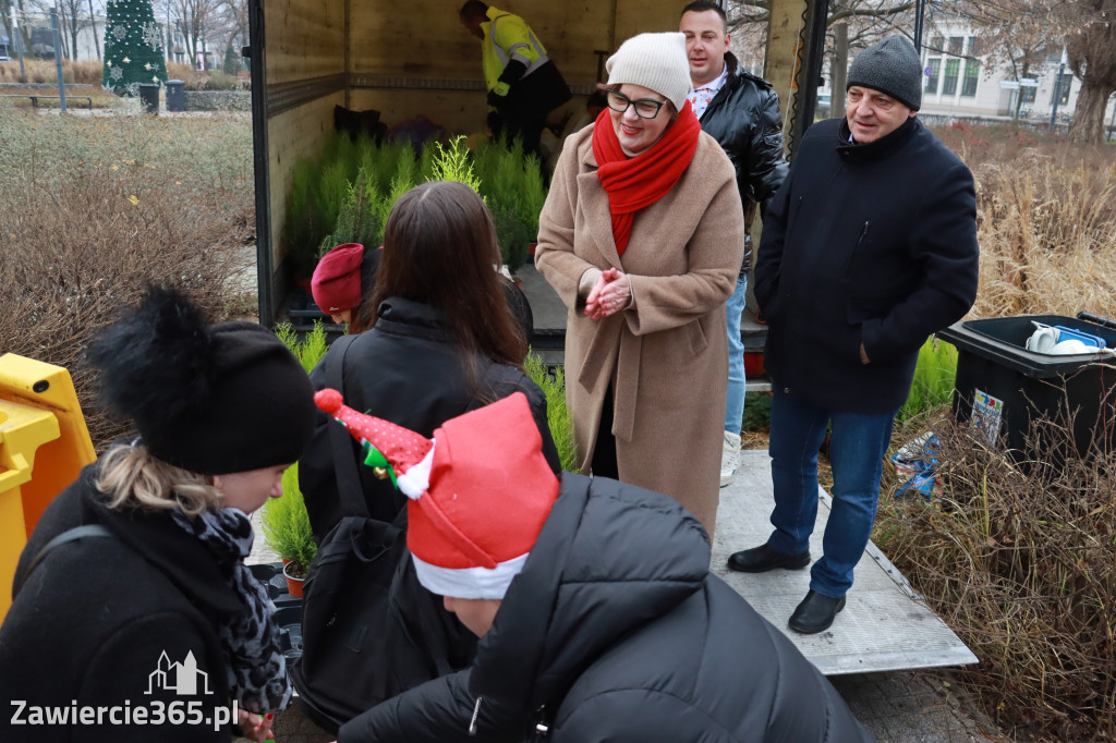 Fotorelacja: Świąteczna Eko-Wymiana - Jarmark Bożonarodzeniowy w Zawierciu