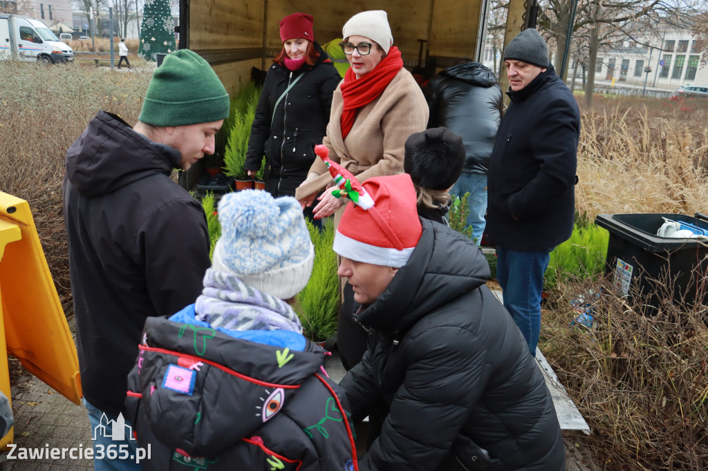 Fotorelacja: Świąteczna Eko-Wymiana - Jarmark Bożonarodzeniowy w Zawierciu