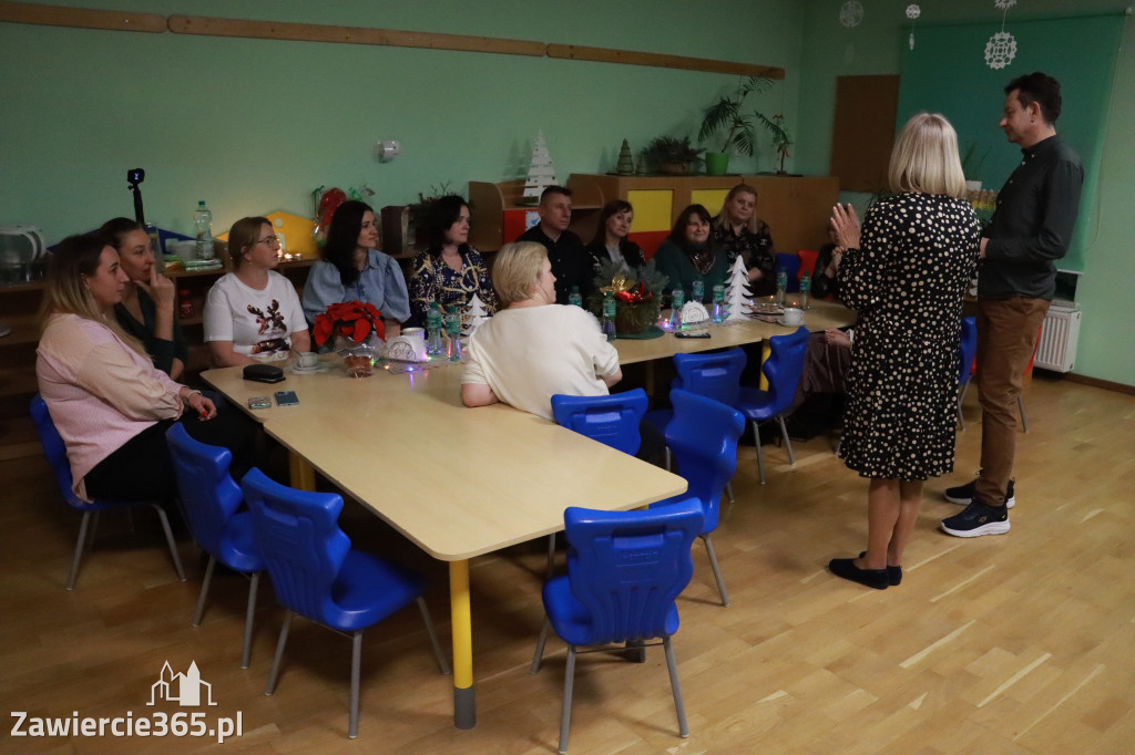 Fotorelacja: Spotkanie Grupy Wsparcia dla rodziców dzieci z niepełnosprawnościami w Przedszkolu nr 3 w Zawierciu