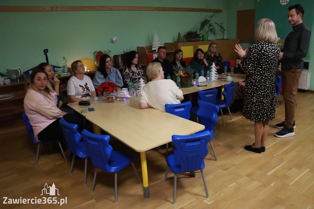 Fotorelacja: Spotkanie Grupy Wsparcia dla rodziców dzieci z niepełnosprawnościami w Przedszkolu nr 3 w Zawierciu