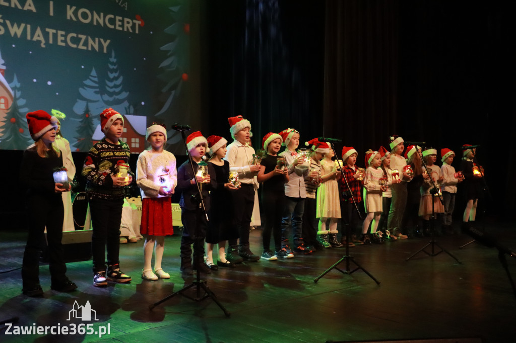 Fotorelacja: Koncert Świąteczny Szkoły Muzycznej i SP3 w MOK Zawiercie