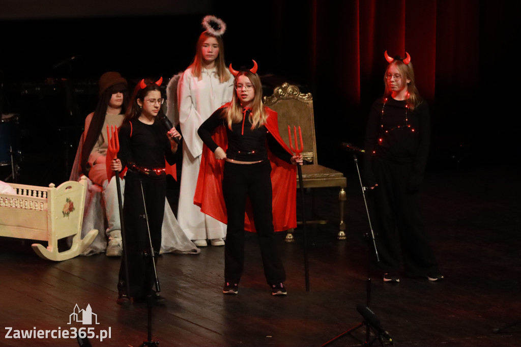 Fotorelacja: Koncert Świąteczny Szkoły Muzycznej i SP3 w MOK Zawiercie