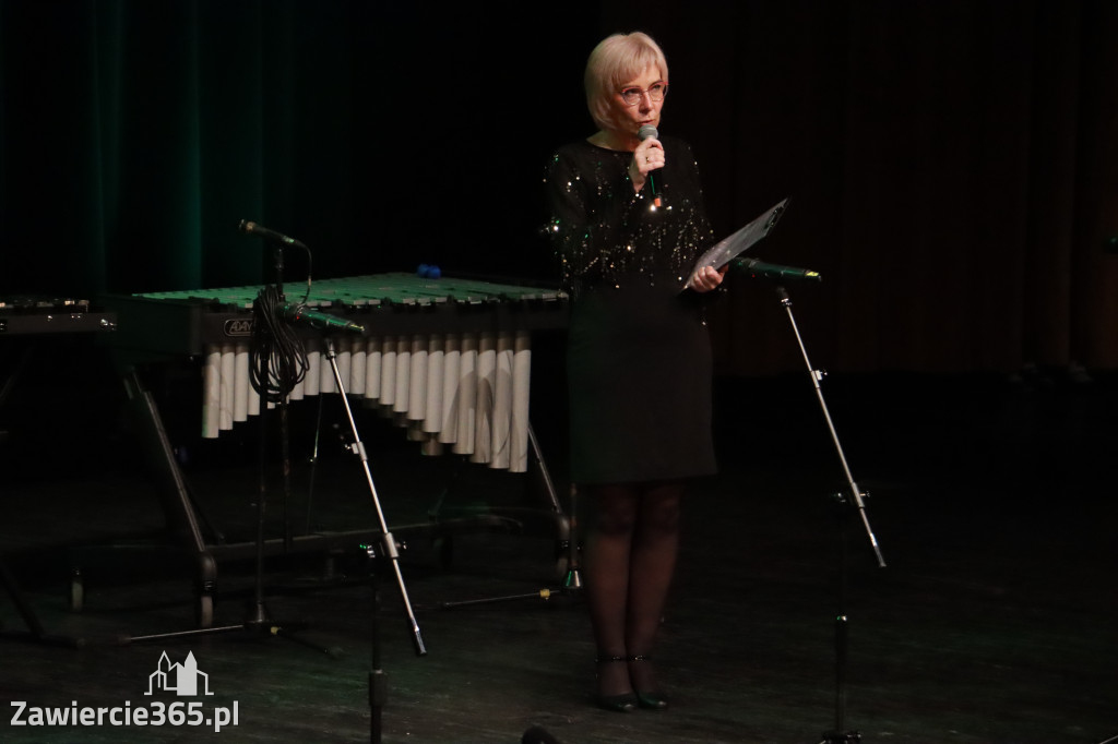 Fotorelacja: Koncert Świąteczny Szkoły Muzycznej i SP3 w MOK Zawiercie