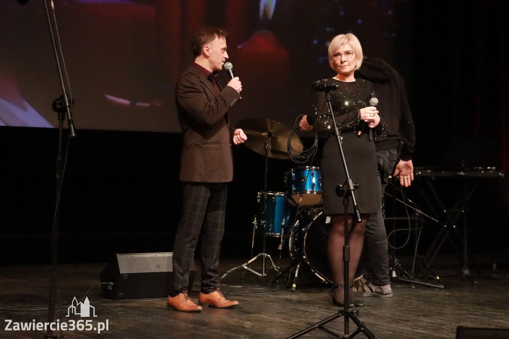 Fotorelacja: Koncert Świąteczny Szkoły Muzycznej i SP3 w MOK Zawiercie