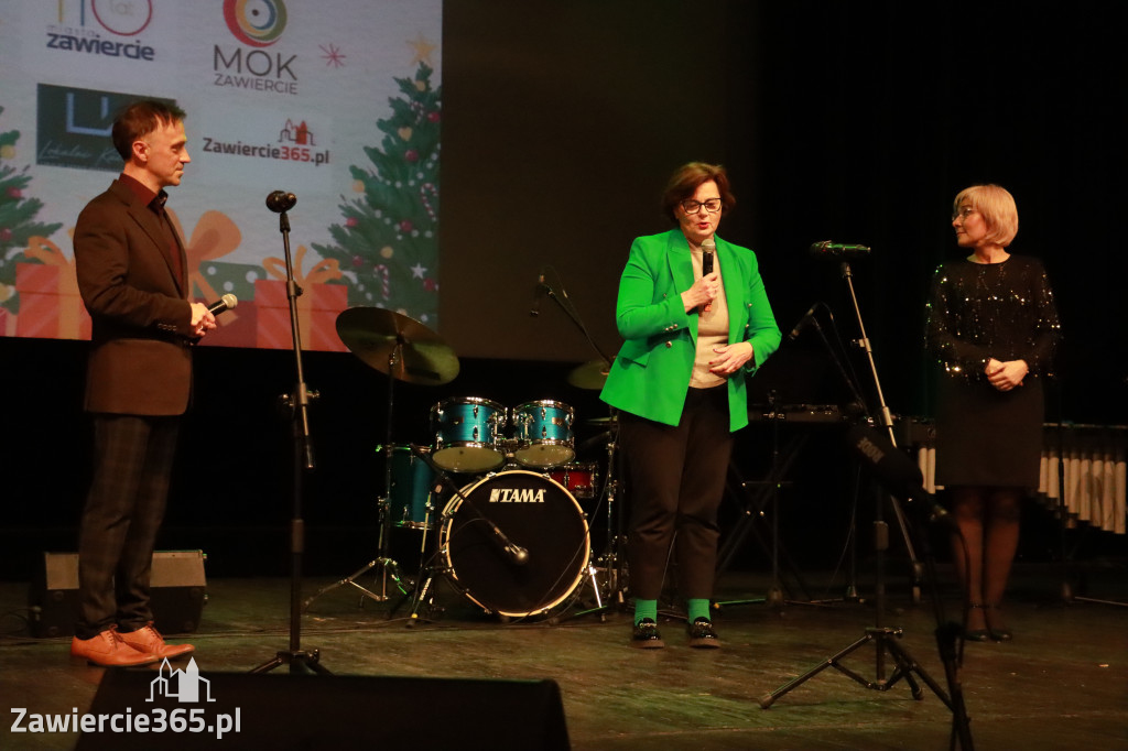 Fotorelacja: Koncert Świąteczny Szkoły Muzycznej i SP3 w MOK Zawiercie