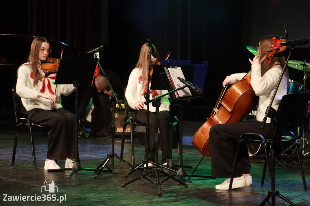 Fotorelacja: Koncert Świąteczny Szkoły Muzycznej i SP3 w MOK Zawiercie