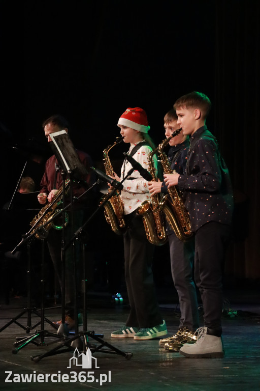 Fotorelacja: Koncert Świąteczny Szkoły Muzycznej i SP3 w MOK Zawiercie