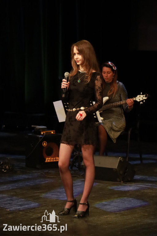 Fotorelacja: Koncert Świąteczny Szkoły Muzycznej i SP3 w MOK Zawiercie