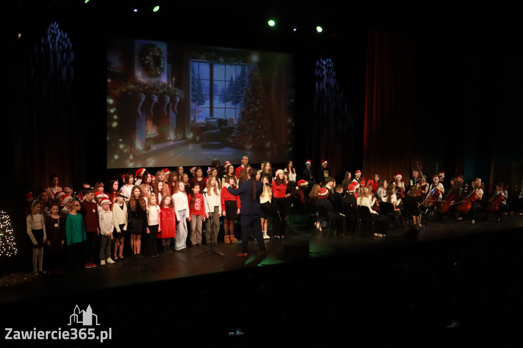 Fotorelacja: Koncert Świąteczny Szkoły Muzycznej i SP3 w MOK Zawiercie