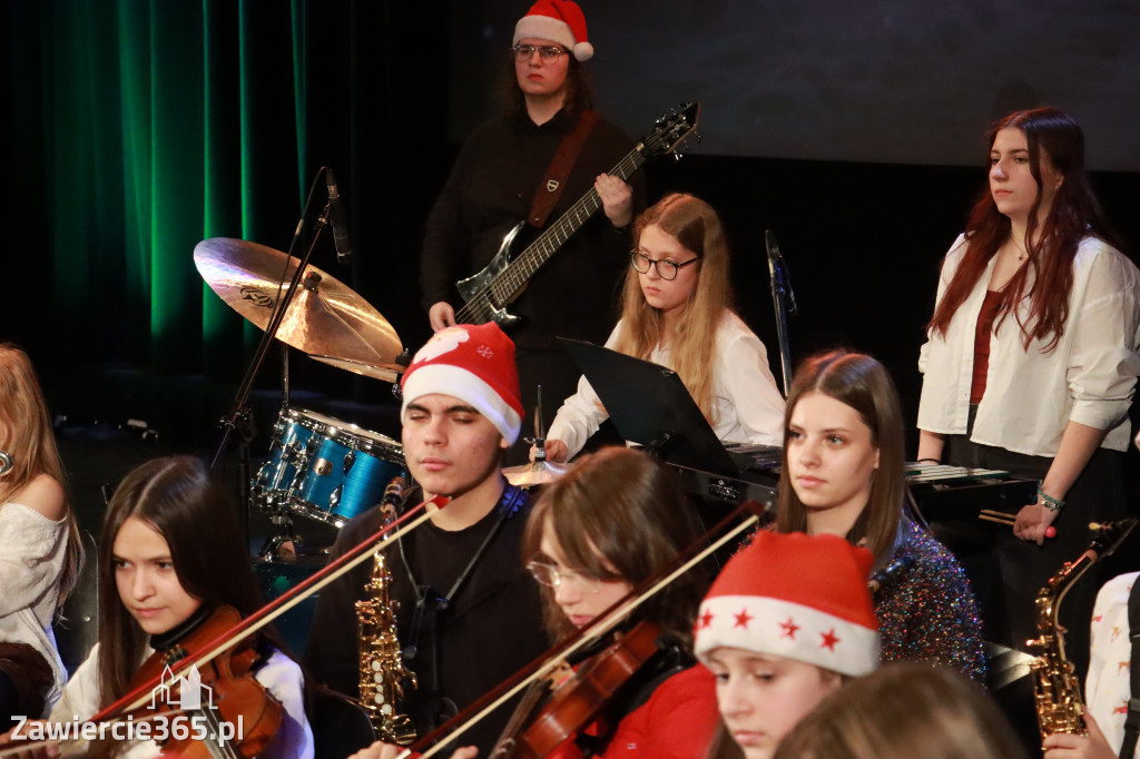 Fotorelacja: Koncert Świąteczny Szkoły Muzycznej i SP3 w MOK Zawiercie