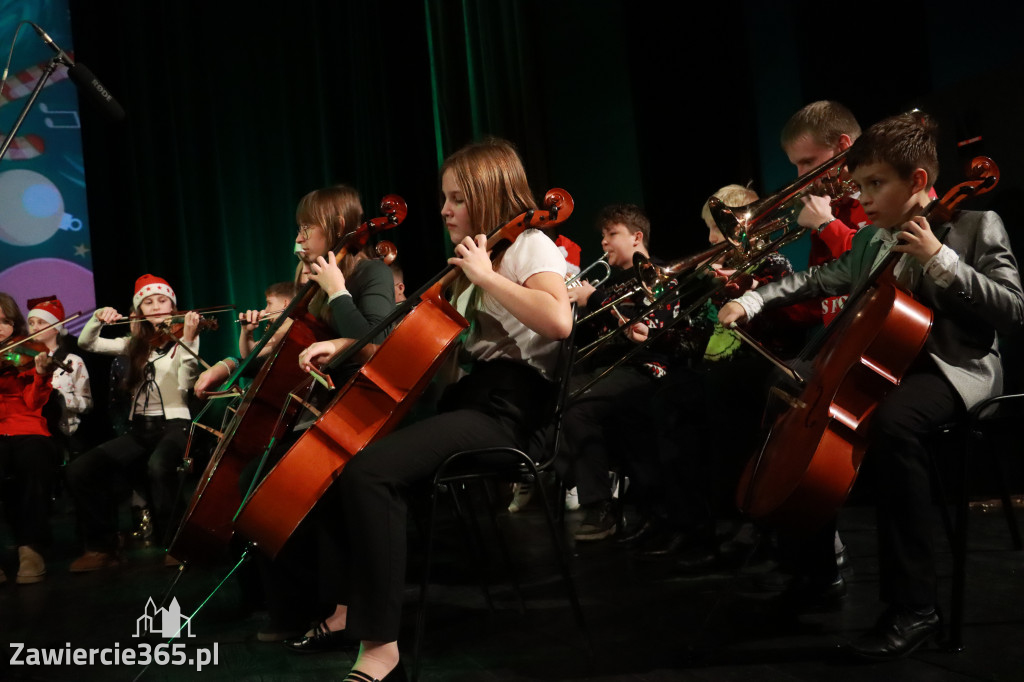 Fotorelacja: Koncert Świąteczny Szkoły Muzycznej i SP3 w MOK Zawiercie