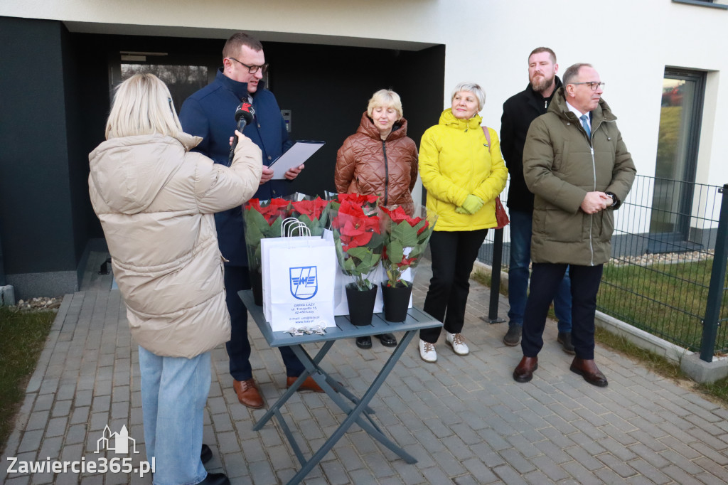 Fotorelacja: Przekazanie kluczy do nowych mieszkań TBS w Łazach