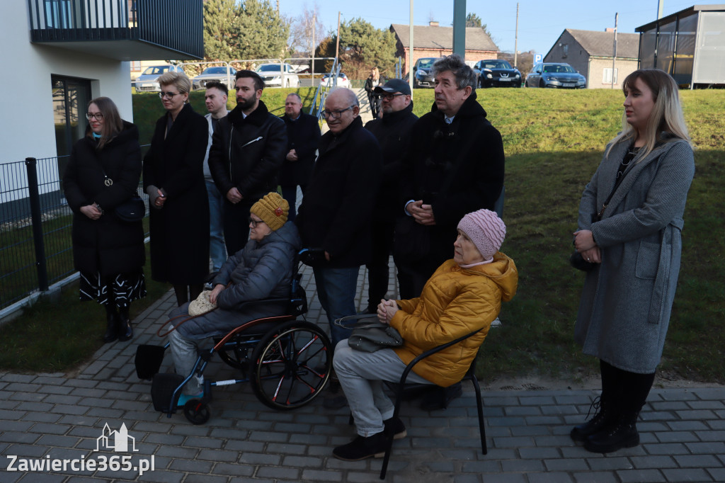 Fotorelacja: Przekazanie kluczy do nowych mieszkań TBS w Łazach