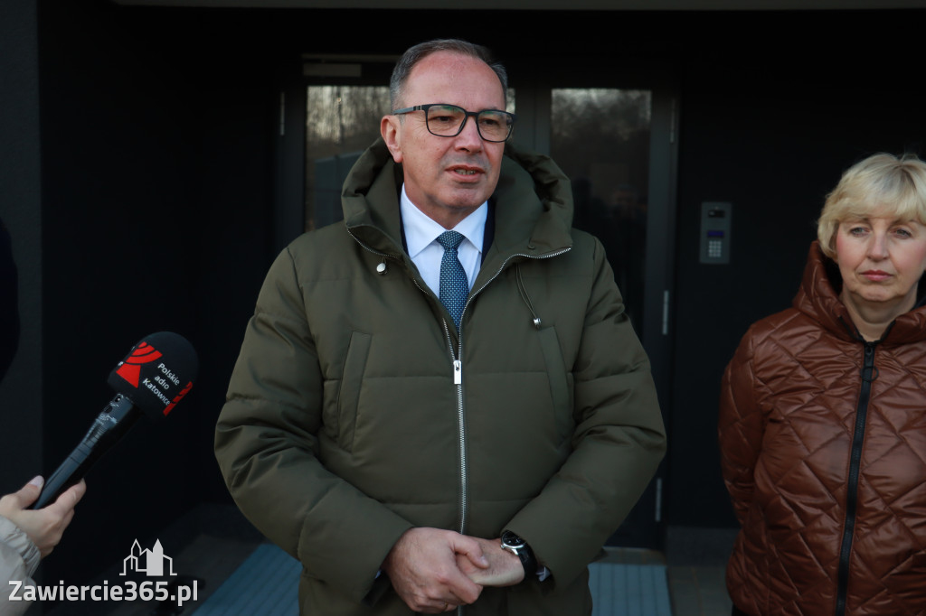 Fotorelacja: Przekazanie kluczy do nowych mieszkań TBS w Łazach