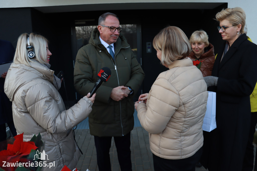 Fotorelacja: Przekazanie kluczy do nowych mieszkań TBS w Łazach