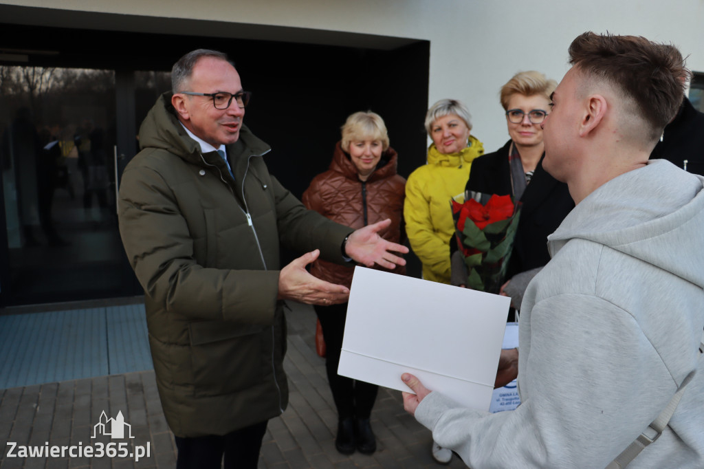 Fotorelacja: Przekazanie kluczy do nowych mieszkań TBS w Łazach