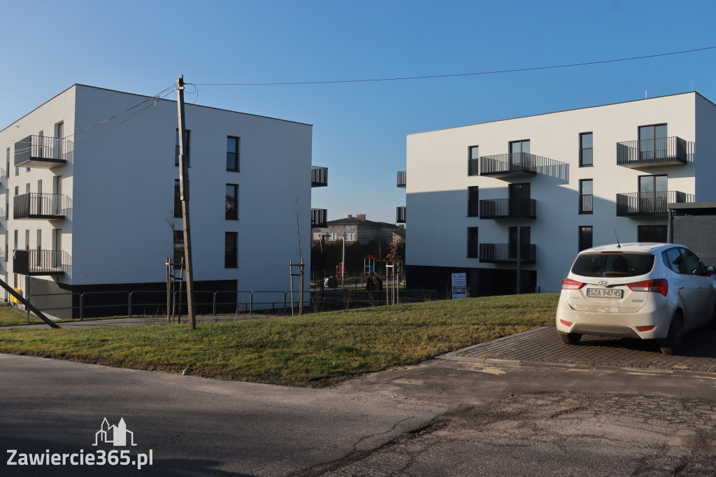 Fotorelacja: Przekazanie kluczy do nowych mieszkań TBS w Łazach