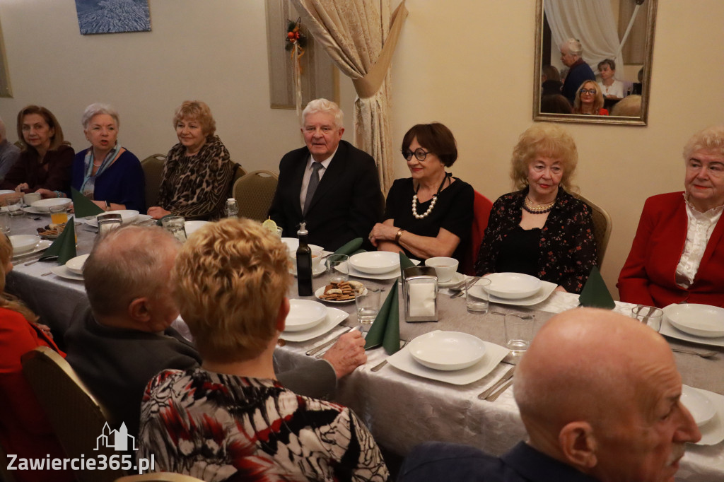 Fotorelacja: Wigilijne spotkanie członków Stowarzyszenia Ruch Harcerski CZUWAJ w Zawierciu