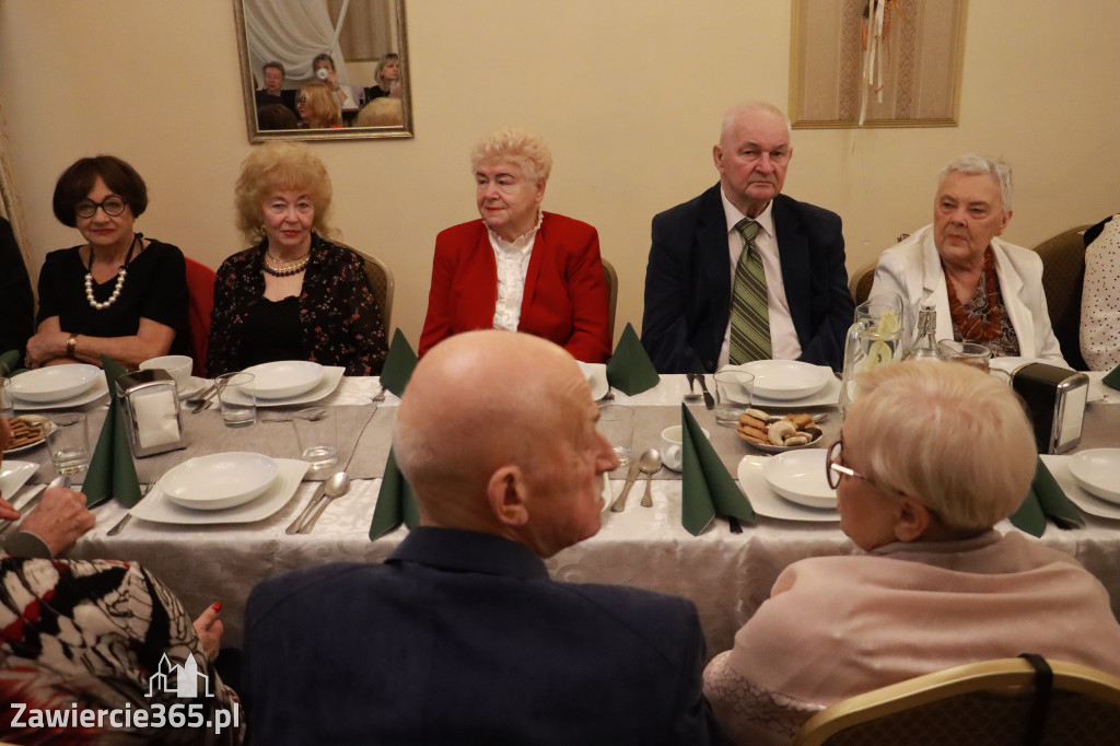 Fotorelacja: Wigilijne spotkanie członków Stowarzyszenia Ruch Harcerski CZUWAJ w Zawierciu