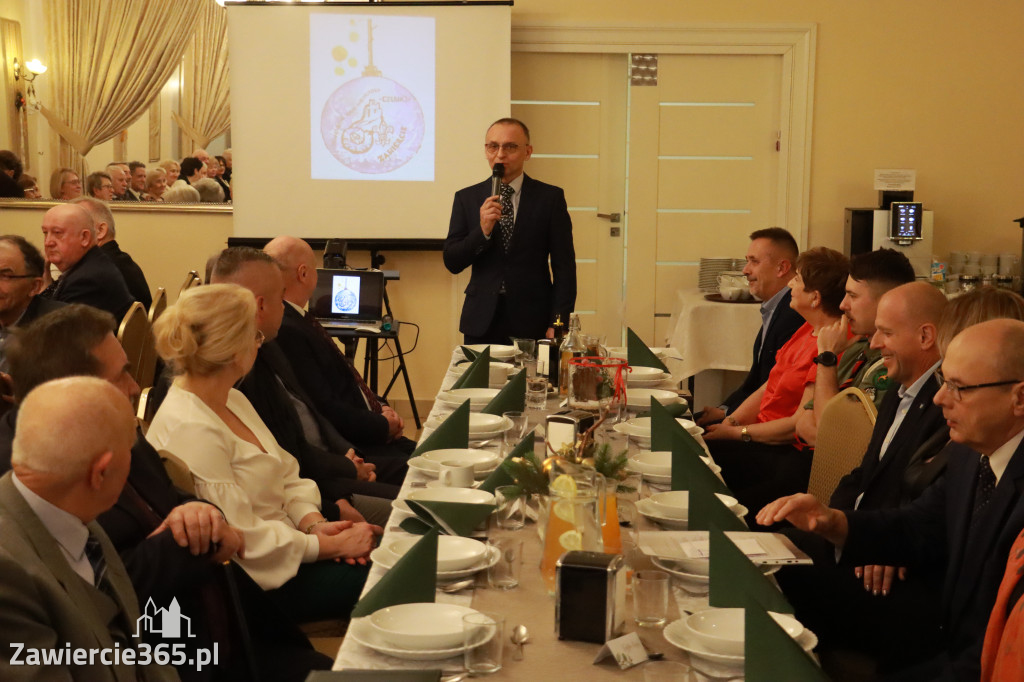Fotorelacja: Wigilijne spotkanie członków Stowarzyszenia Ruch Harcerski CZUWAJ w Zawierciu