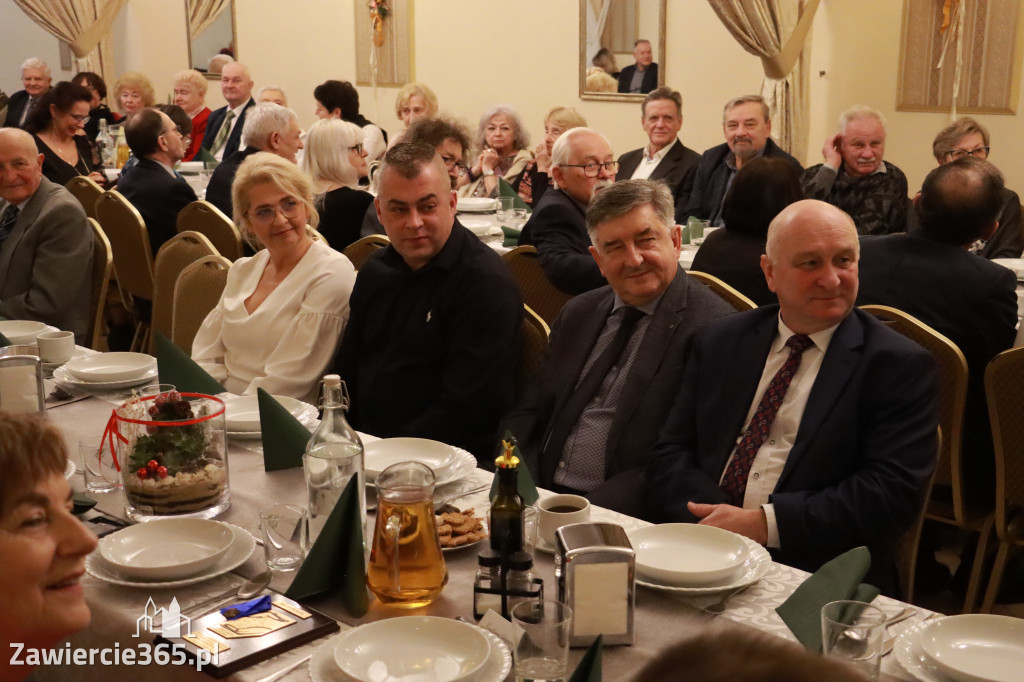 Fotorelacja: Wigilijne spotkanie członków Stowarzyszenia Ruch Harcerski CZUWAJ w Zawierciu