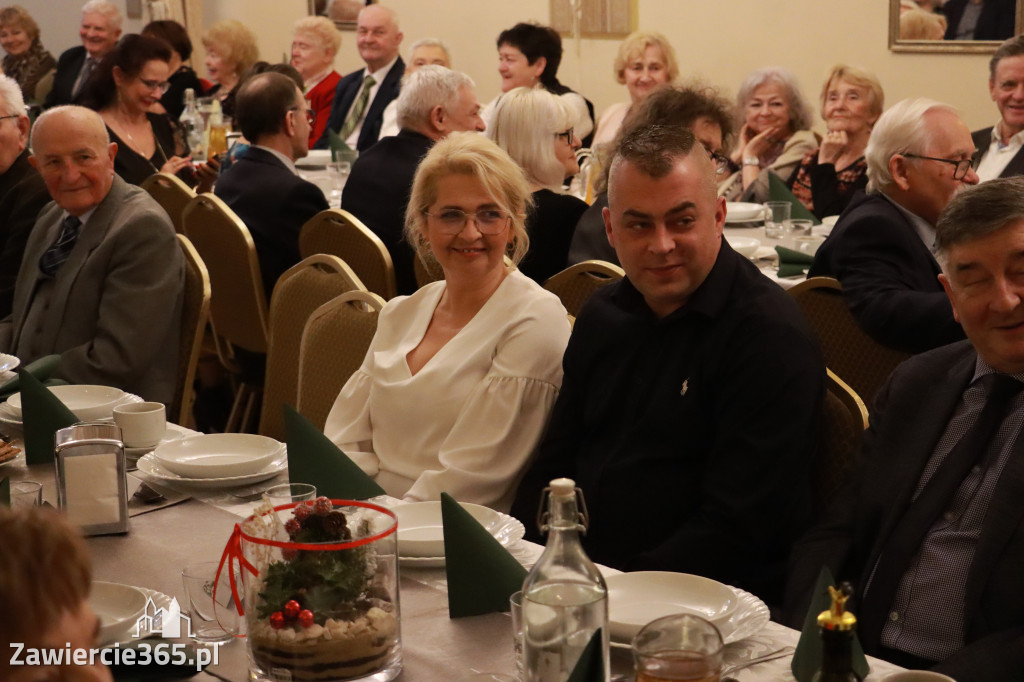 Fotorelacja: Wigilijne spotkanie członków Stowarzyszenia Ruch Harcerski CZUWAJ w Zawierciu