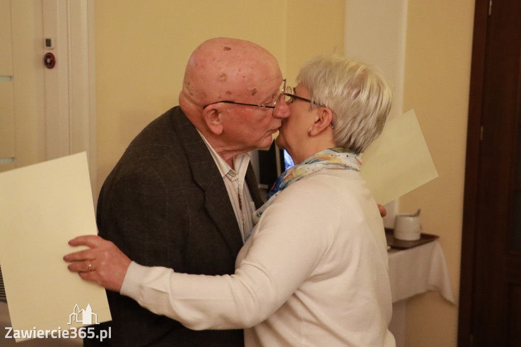 Fotorelacja: Wigilijne spotkanie członków Stowarzyszenia Ruch Harcerski CZUWAJ w Zawierciu