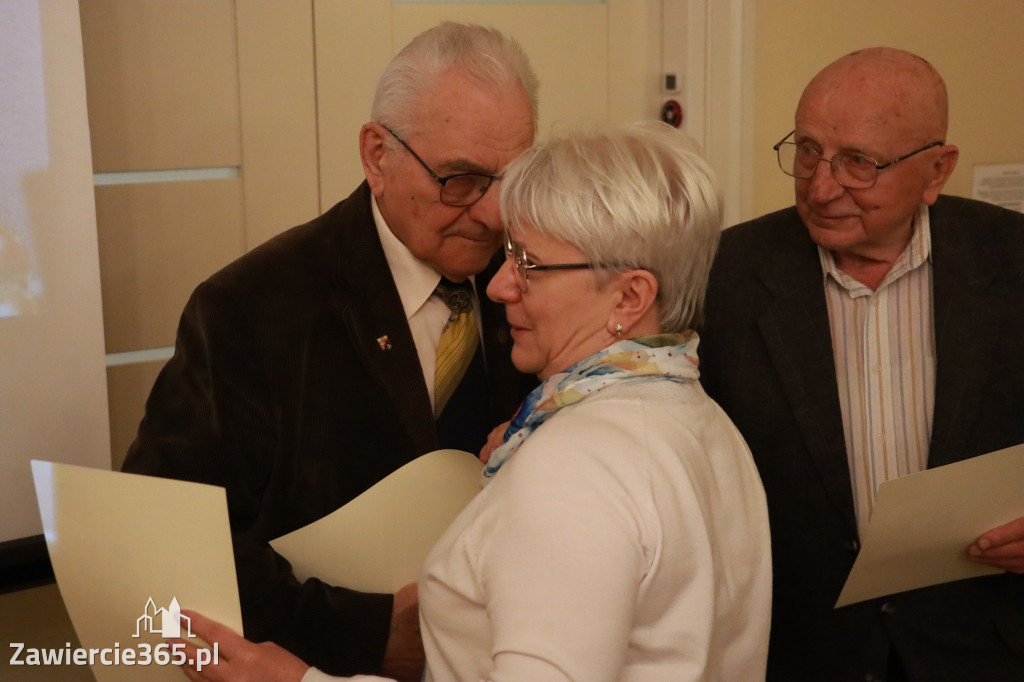 Fotorelacja: Wigilijne spotkanie członków Stowarzyszenia Ruch Harcerski CZUWAJ w Zawierciu