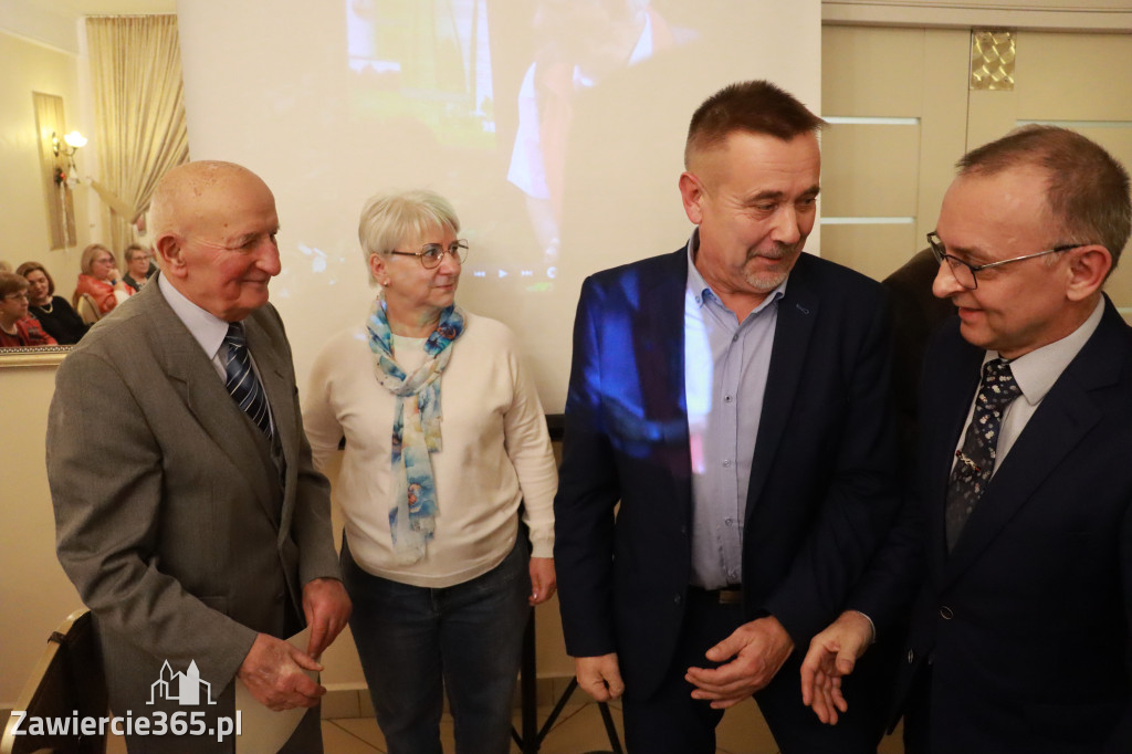 Fotorelacja: Wigilijne spotkanie członków Stowarzyszenia Ruch Harcerski CZUWAJ w Zawierciu