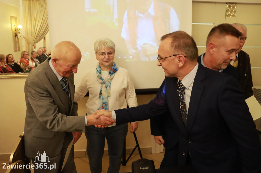 Fotorelacja: Wigilijne spotkanie członków Stowarzyszenia Ruch Harcerski CZUWAJ w Zawierciu