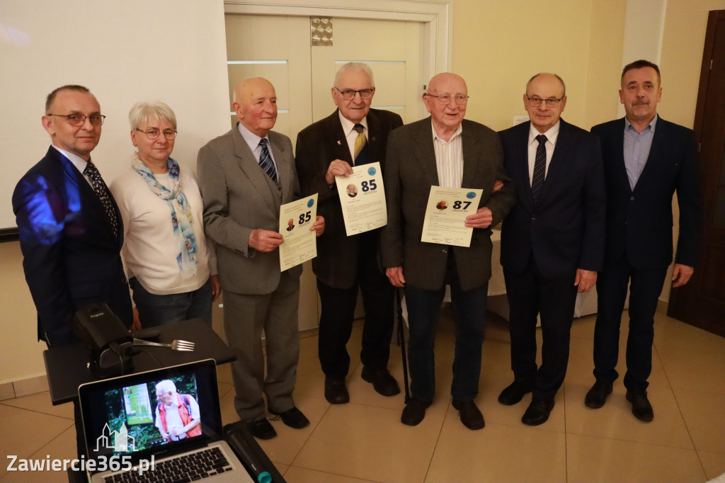 Fotorelacja: Wigilijne spotkanie członków Stowarzyszenia Ruch Harcerski CZUWAJ w Zawierciu