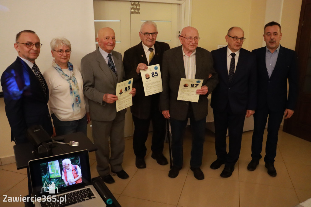 Fotorelacja: Wigilijne spotkanie członków Stowarzyszenia Ruch Harcerski CZUWAJ w Zawierciu