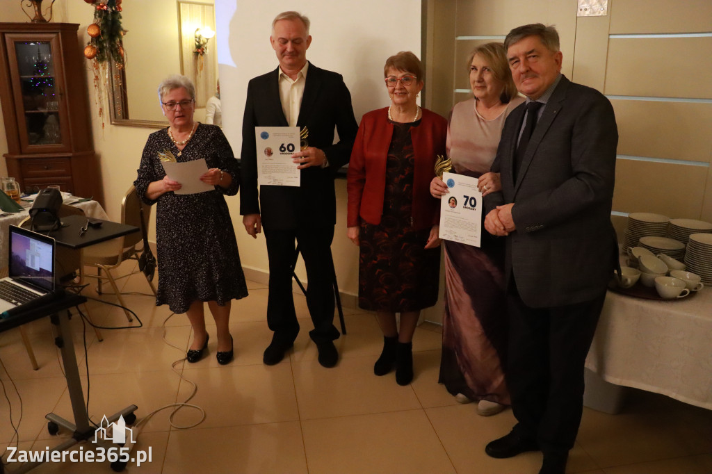 Fotorelacja: Wigilijne spotkanie członków Stowarzyszenia Ruch Harcerski CZUWAJ w Zawierciu