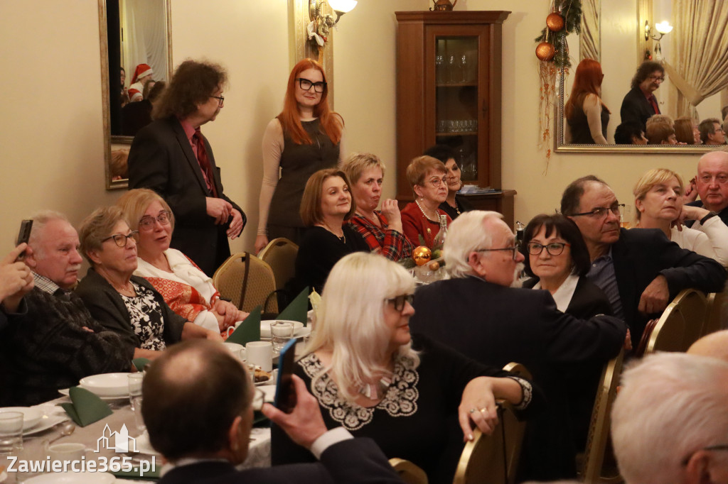 Fotorelacja: Wigilijne spotkanie członków Stowarzyszenia Ruch Harcerski CZUWAJ w Zawierciu
