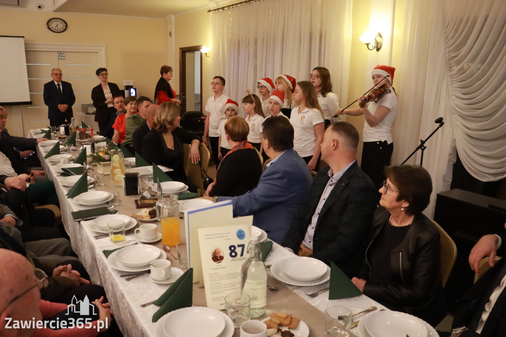 Fotorelacja: Wigilijne spotkanie członków Stowarzyszenia Ruch Harcerski CZUWAJ w Zawierciu