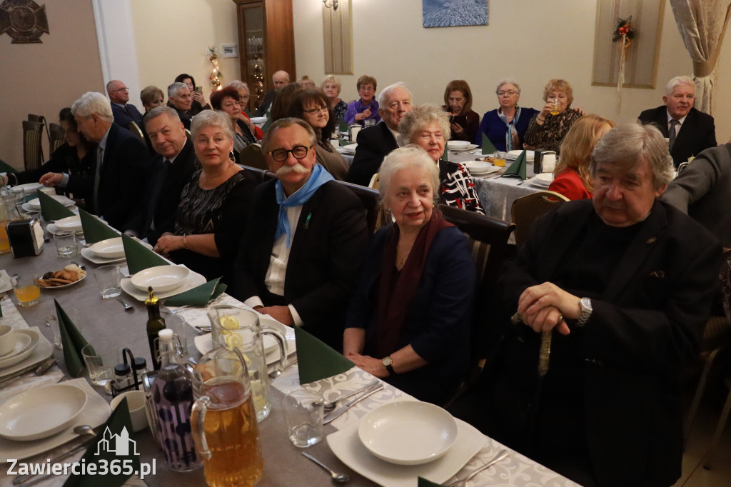 Fotorelacja: Wigilijne spotkanie członków Stowarzyszenia Ruch Harcerski CZUWAJ w Zawierciu