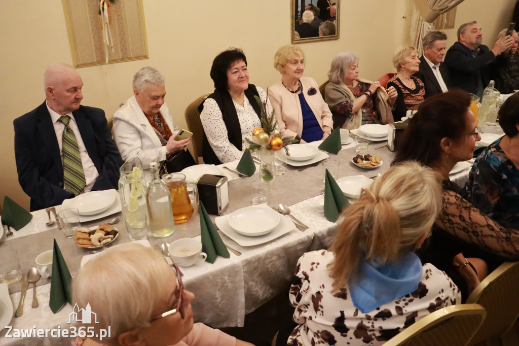 Fotorelacja: Wigilijne spotkanie członków Stowarzyszenia Ruch Harcerski CZUWAJ w Zawierciu