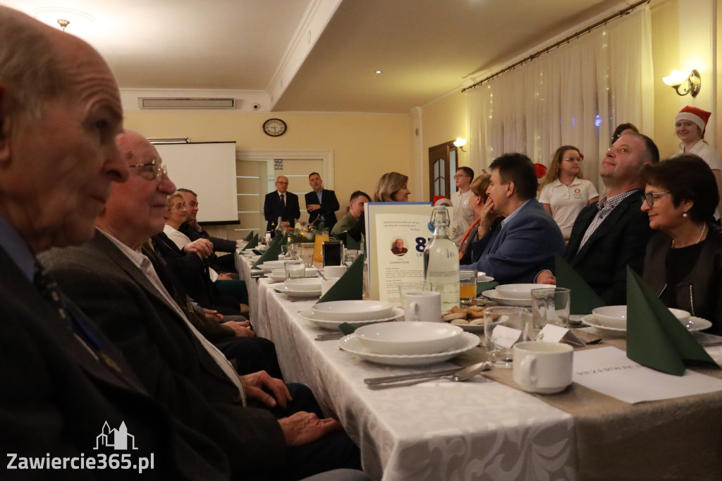 Fotorelacja: Wigilijne spotkanie członków Stowarzyszenia Ruch Harcerski CZUWAJ w Zawierciu